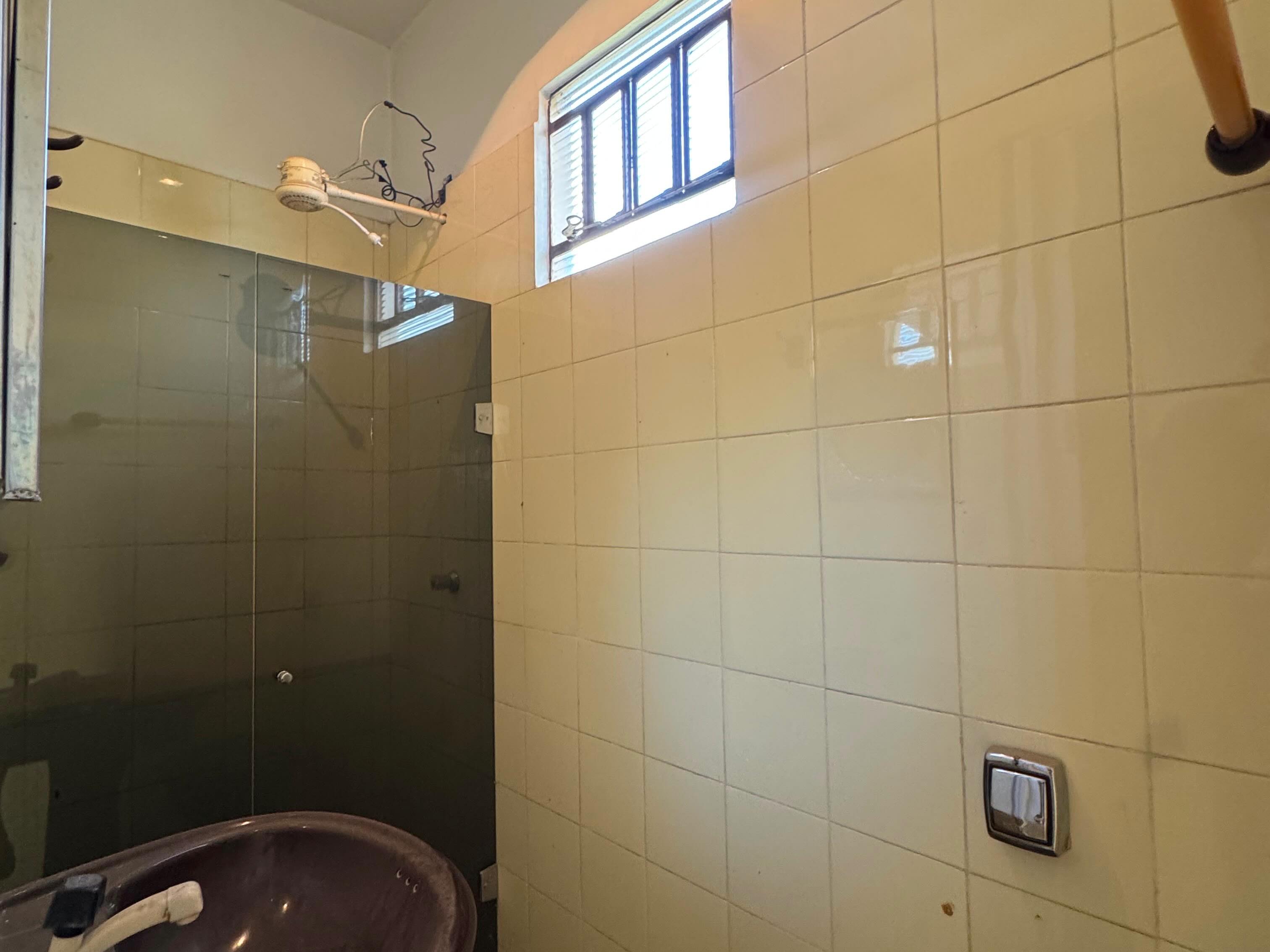 CASA DISPONÍVEL PARA VENDA