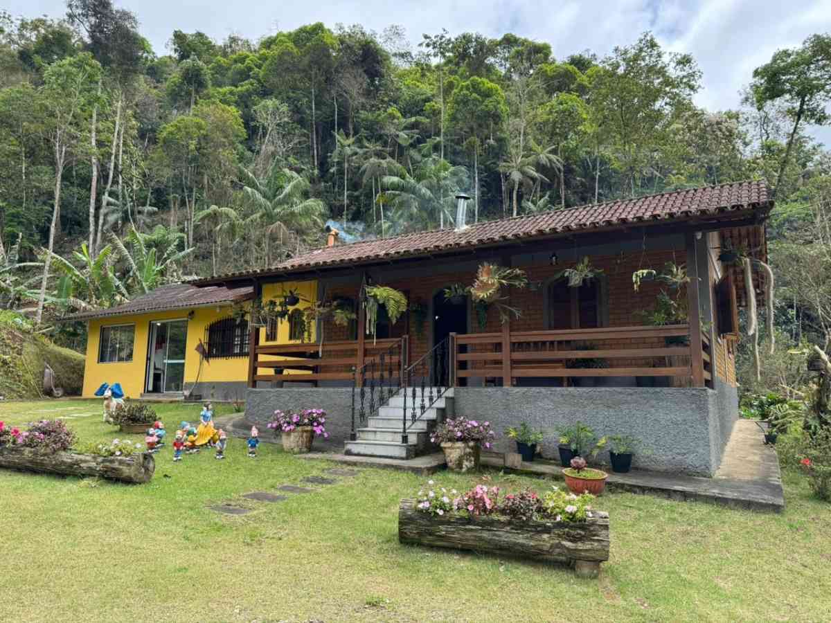 CHÁCARA RESIDENCIAL