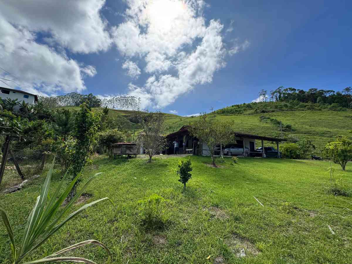 CHÁCARA RESIDENCIAL